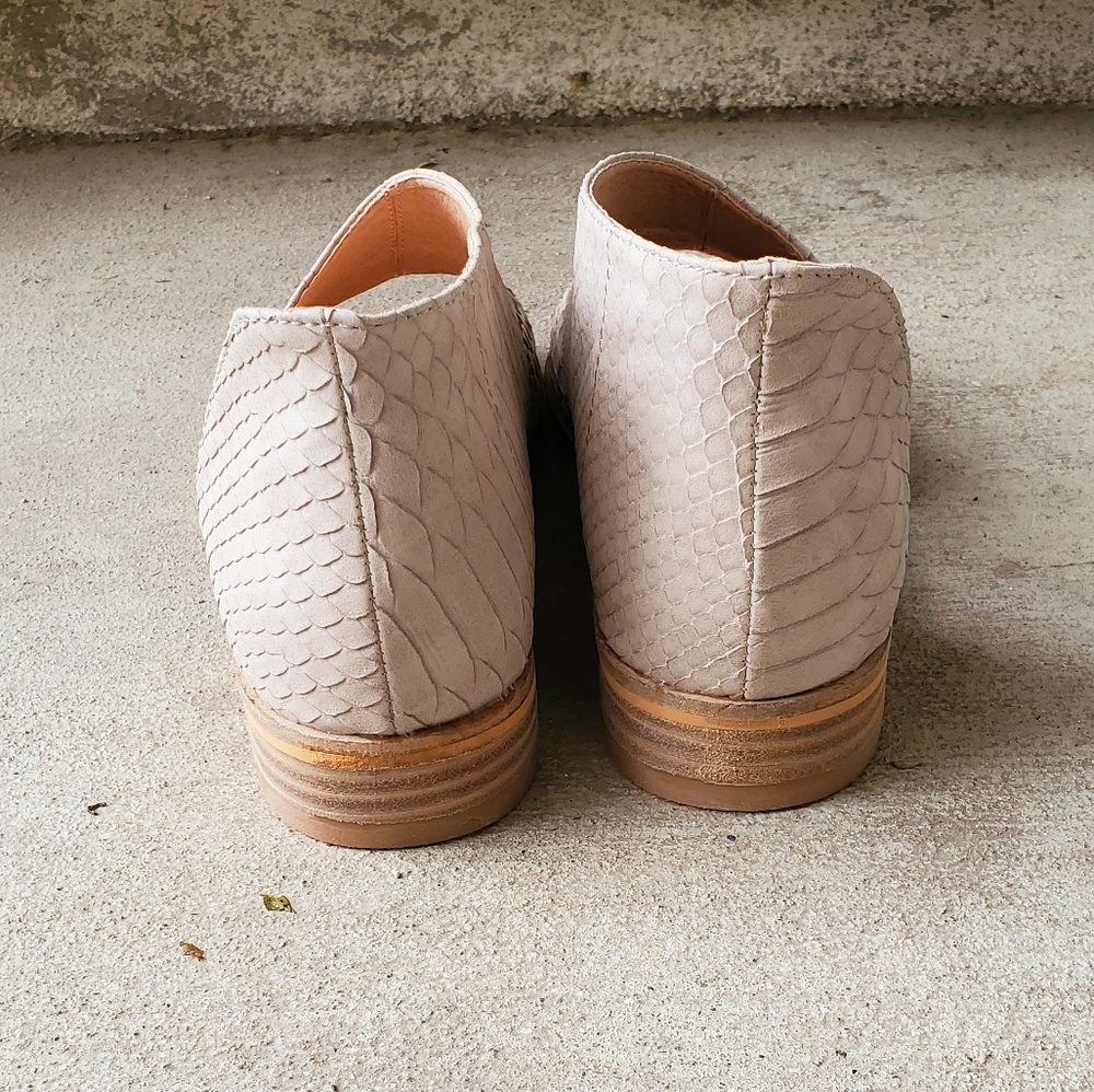 Taupe Snake texture peep toe bootie - Picture 7 of 7